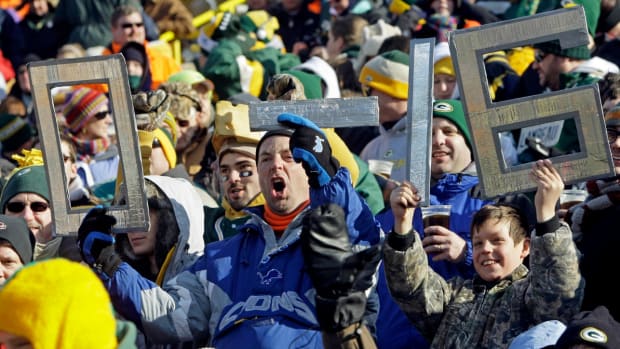detroit-lions-cleveland-browns-fans.jpg